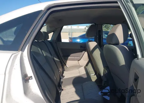 2009 Ford Focus Se из США, поврежденный, VIN 1FAHP35N09W245918